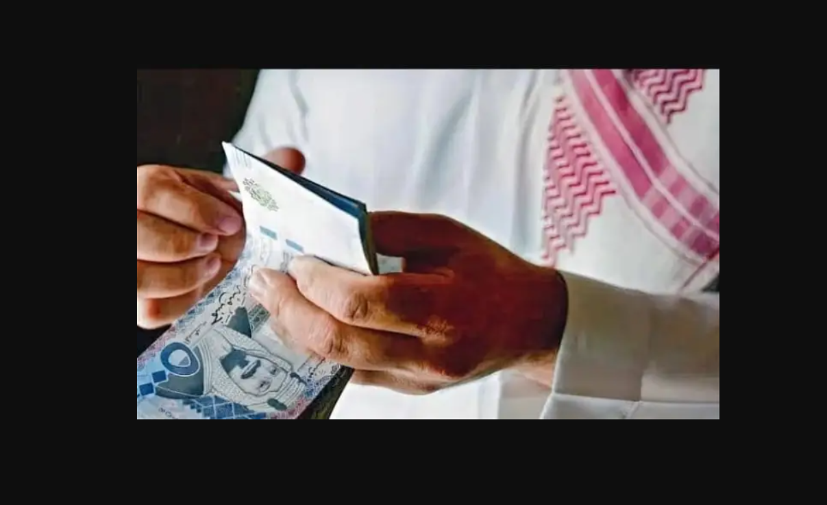 “الموارد البشرية” توضح جدول حساب المواطن 1445 بعد الزيادة الملكية الأخيرة